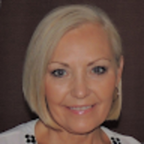 Meet your Posher, Liz - Picture 1 of 1